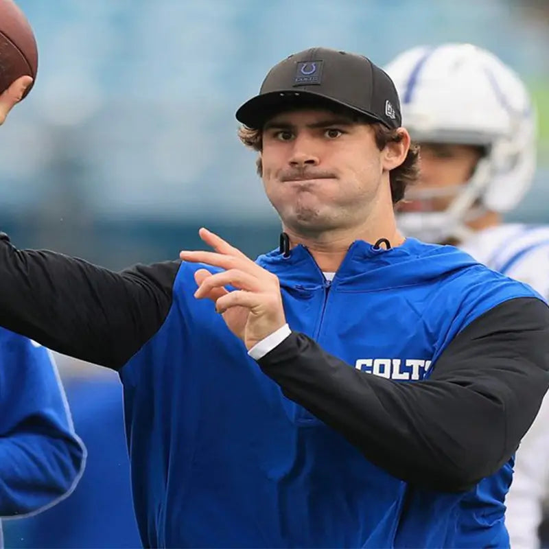 Sideline-Daniel-Jones-Jacket